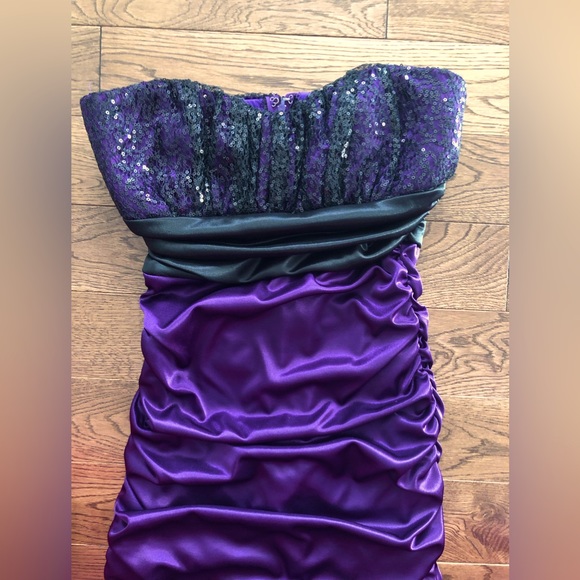 Purple satin mini dress w/ sequins - Size Small - Picture 3 of 3